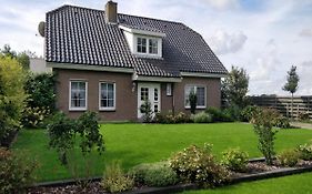 Groot Familiehuis Voor 6 Personen In Landelijke, Rustige Omgeving